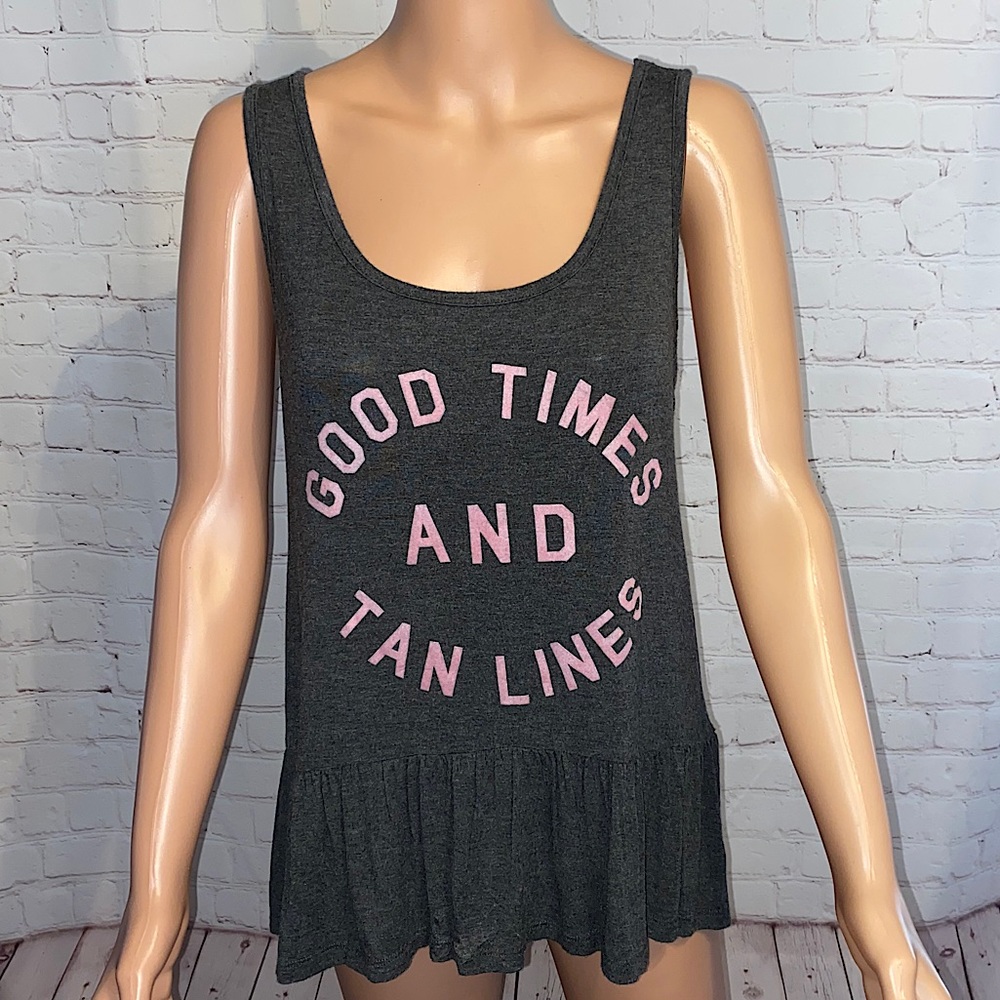 Good Times and Tan Lines grey Zoe + Liv top size medium summer fun